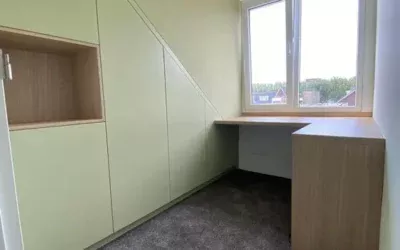 Schuine wandkast – Maarssen